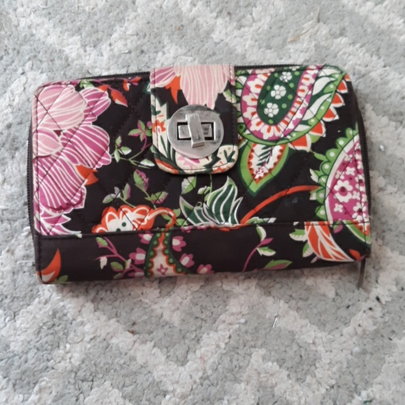 Pasley Wallet - Picture 1 of 7